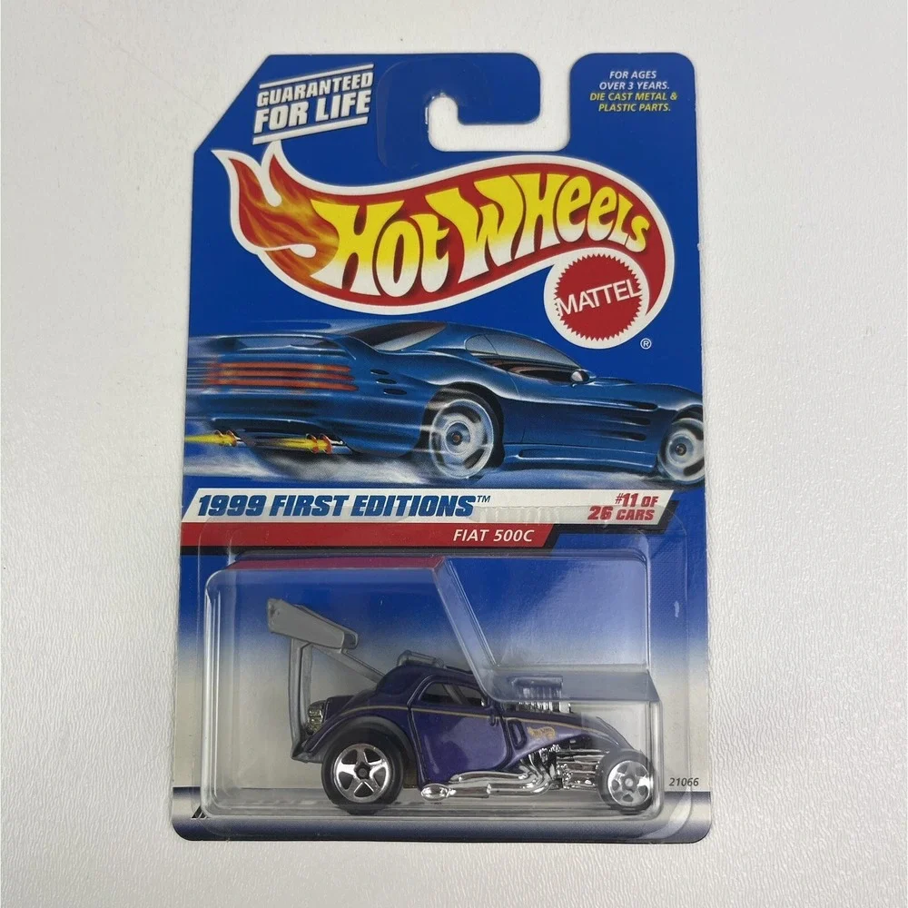 Hot Wheels 1999 First Editions Flat 500C H6 Mattel